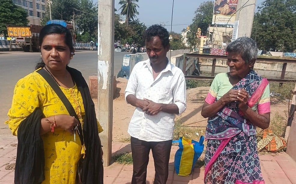 ಹೊಸಪೇಟೆ | ಅನಾಥರಿಗೆ ಸಿಕ್ಕಿತೊಂದು ತಾತ್ಕಾಲಿಕ ಆಸರೆ!