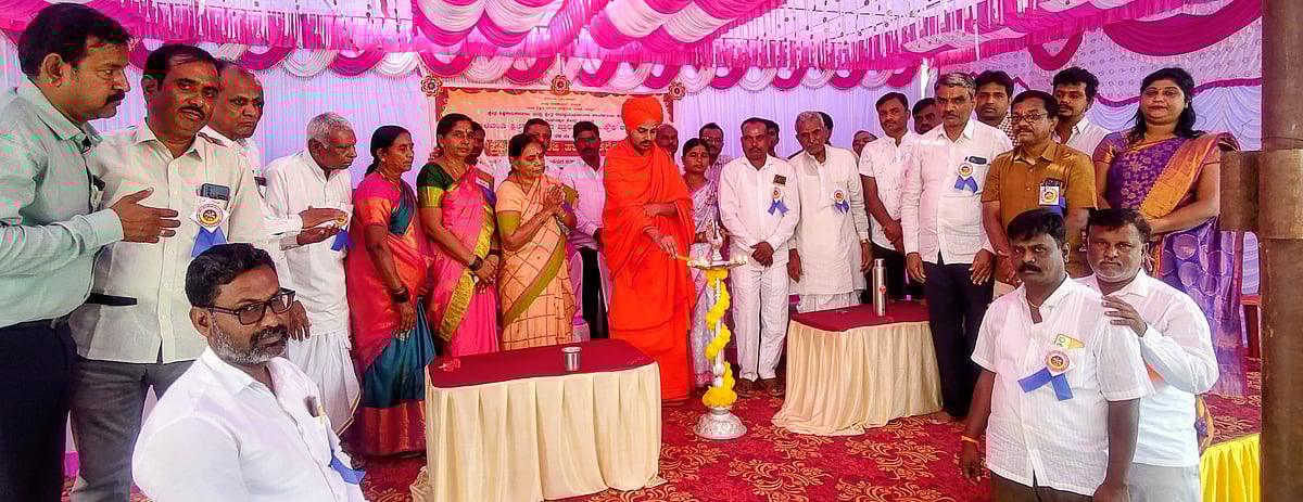 ವ್ಯಕ್ತಿತ್ವ ವಿಕಾಸಕ್ಕೆ ಪ್ರತಿಭಾ ಕಾರಂಜಿ ಸಹಕಾರಿ:  ಮರುಳಾರಾಧ್ಯ ಶಿವಾಚಾರ್ಯ