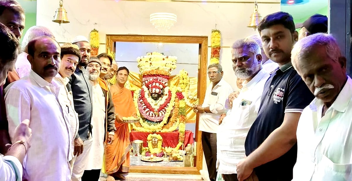 ಮಂಡ್ಯ: ಧನಗೂರು ಮಾರಮ್ಮ ದೇಗುಲದಲ್ಲಿ ಮುಸ್ಲಿಮರಿಂದ ವಿಶೇಷ ಪೂಜೆ