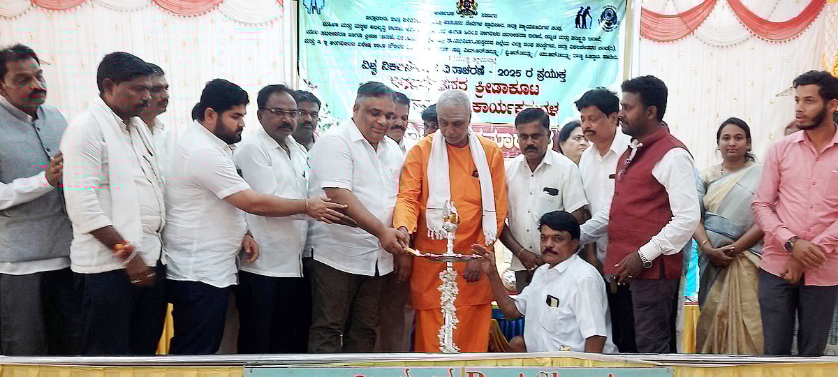 ಶಿಗ್ಗಾವಿ | ಅಂಗವಿಕಲರಿಗೆ ಪ್ರೋತ್ಸಾಹ ಅಗತ್ಯ: ಶಾಸಕ ಪಠಾಣ