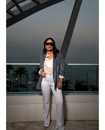 ಬಾಲಿವುಡ್  ಅನೇಕ  ಸೂಪರ್‌ಸ್ಟಾರ್‌ಗಳ ಜತೆ ಸಿನಿಮಾಗಳಲ್ಲಿ ನಟಿಸಿದ್ದಾರೆ. 