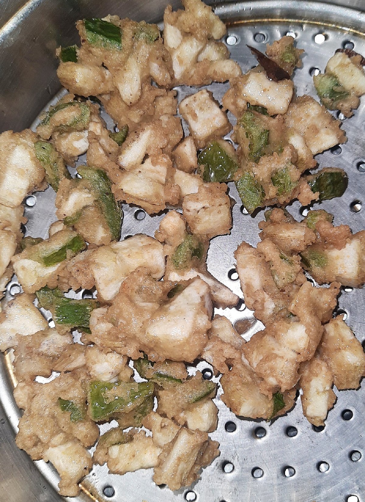 ಬಾಳೇಕಾಯಿ ಮಂಚೂರಿ ಮಾಡೋಣ ರೀ...