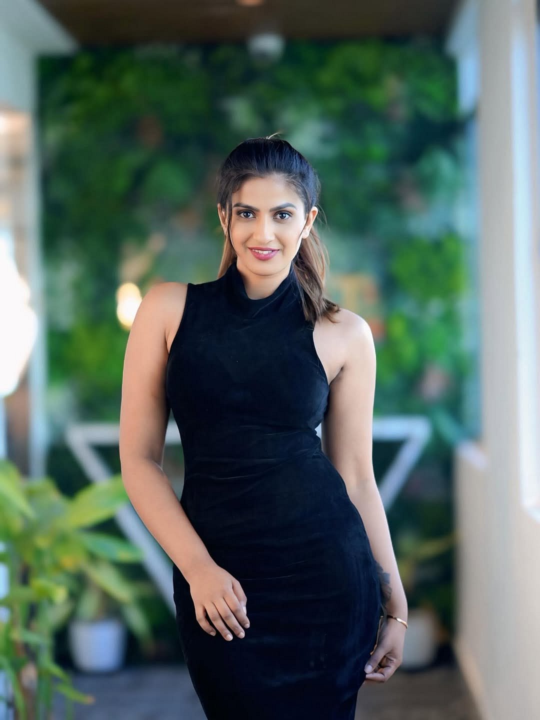 Visual Story | ಬಿಗ್‌ಬಾಸ್‌ ಖ್ಯಾತಿಯ ರಿಷಾ ಗೌಡ ಹೊಸ ಲುಕ್‌