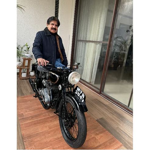 ಎಲ್‌.ಕೆ.ಅತೀಕ್‌ ಅವರ ಬಳಿ ಇರುವ ಶೋಲೆ ಸಿನಿಮಾದಲ್ಲಿದ್ದ ಬೈಕ್‌