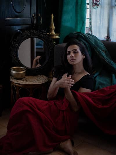 ಶ್ರುತಿ ಹರಿಹರನ್‌ ಇತ್ತಿಚೀಗೆ  ‘ನಿದ್ರಾದೇವಿ ನೆಕ್ಸ್ಟ್ ಡೋರ್‘ ಚಿತ್ರದಲ್ಲಿ ನಟಿಸಿದ್ದಾರೆ. 