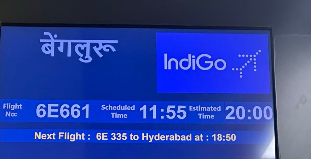 ಹೈದರಾಬಾದ್‌ಗೆ ತೆರಳಬೇಕಿದ್ದ ವಿಮಾನ 8 ಗಂಟೆ ತಡವಾಗಿರುವ ಪ್ರಕಟಣೆ