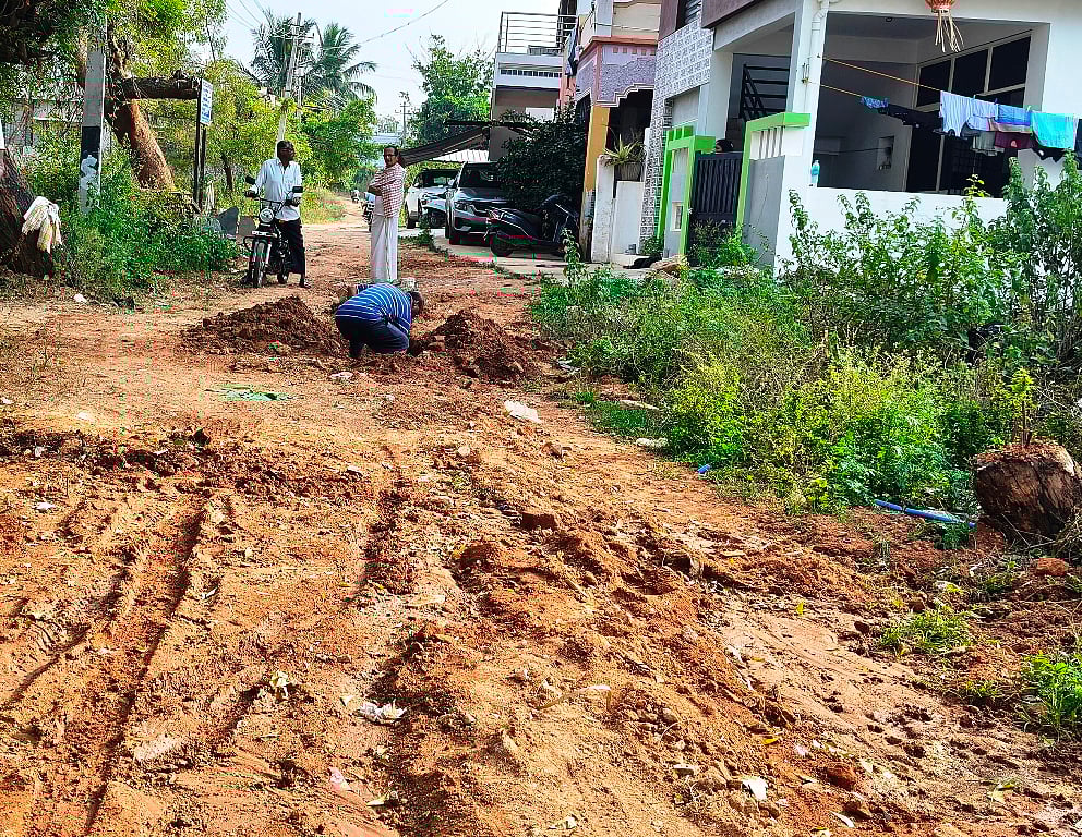 ಕೊಟ್ಟೂರು: 20 ವರ್ಷಗಳಿಂದ ಮೂಲ ಸೌಕರ್ಯ ಕಾಣದ ಬಡಾವಣೆ