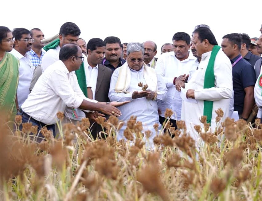 ಮಂಡ್ಯದ ವಿ.ಸಿ.ಫಾರಂನಲ್ಲಿ ಕೃಷಿ ಮೇಳ ಉದ್ಘಾಟಿಸಿದ ಮುಖ್ಯಮಂತ್ರಿ ಸಿದ್ದರಾಮಯ್ಯ  