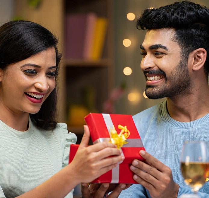 ಶುಭ ಸಮಾರಂಭಗಳಲ್ಲಿ ಈ ವಸ್ತುಗಳನ್ನು ಉಡುಗೊರೆಯಾಗಿ ನೀಡಿ