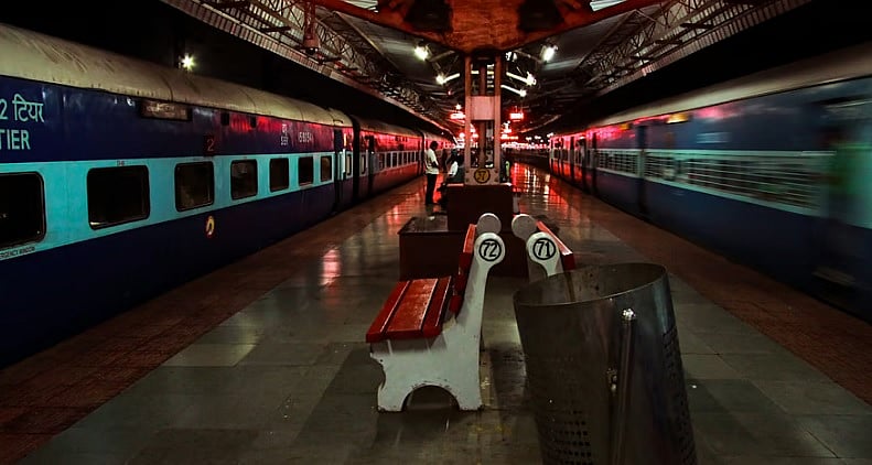 IndiGo Crisis: ಮುಗಿಯದ ‘ಇಂಡಿಗೋ’ಳು; ಬಿಟ್ಟರು ರೈಲು