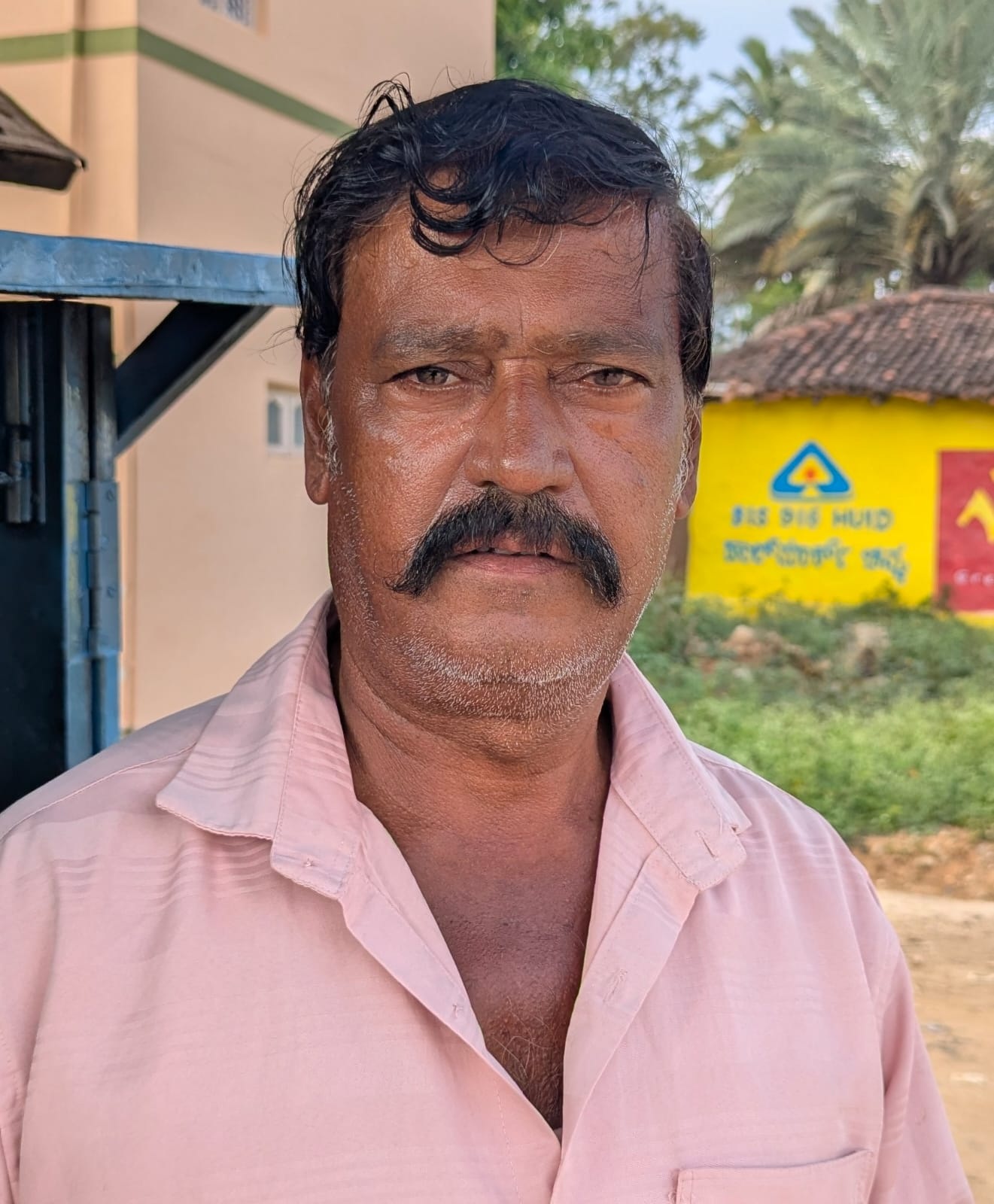 ಮಹದೇವ್ ಚಾಮರಾಜನಗರ ನಿವಾಸಿ