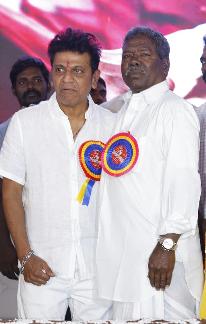 ಸೆಟ್ಟೇರಿದ ‘ಗುಮ್ಮಡಿ ನರಸಯ್ಯ’: ಆಂಧ್ರದ ಶಾಸಕನ ಪಾತ್ರದಲ್ಲಿ ಶಿವರಾಜ್‍ಕುಮಾರ್