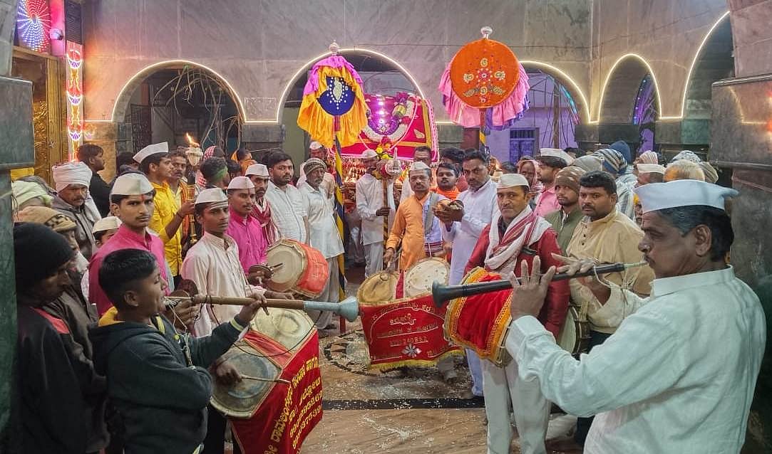 ಮೂಡಲಗಿ: ಕಲ್ಲೋಳಿ ಹನುಮಂತ ದೇವರ ಪಾಲಕಿ ಉತ್ಸವ ಸಂಭ್ರಮ