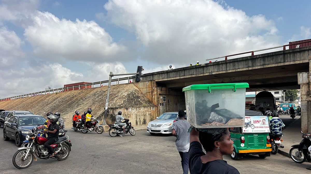 ಪಶ್ಚಿಮ ಆಫ್ರಿಕಾದ ಬೆನಿನ್‌ ದೇಶದಲ್ಲಿ ಅಧ್ಯಕ್ಷನ ವಿರುದ್ಧ ಸೈನಿಕರ ದಂಗೆ?