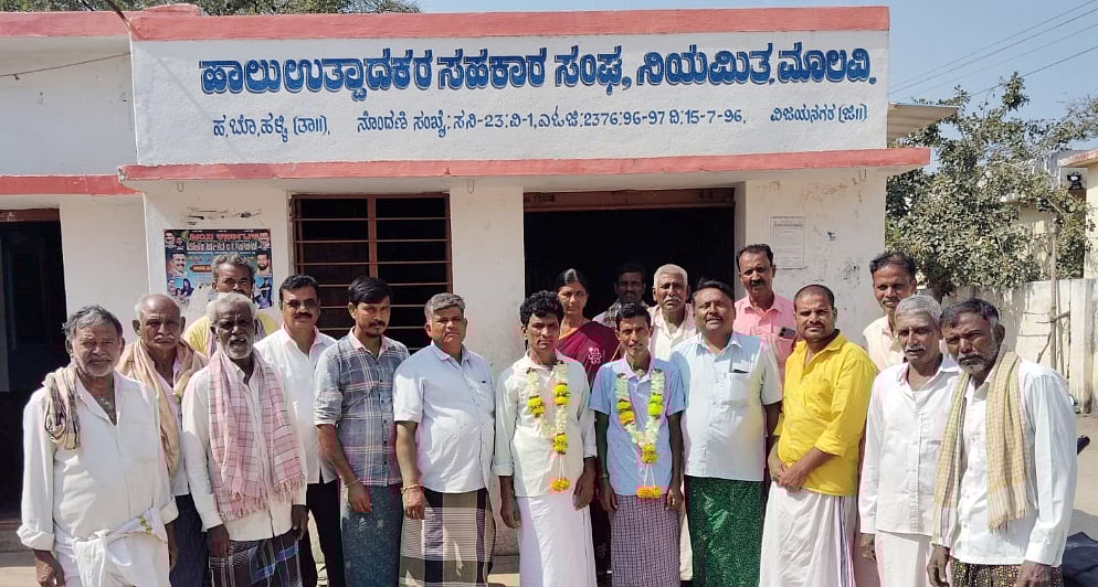 ಮಾಲವಿ ಹಾಲು ಉತ್ಪಾದಕರ ಸಂಘ: ಹುಸೇನ್, ಪತ್ರೆಪ್ಪ ಅವಿರೋಧ ಆಯ್ಕೆ