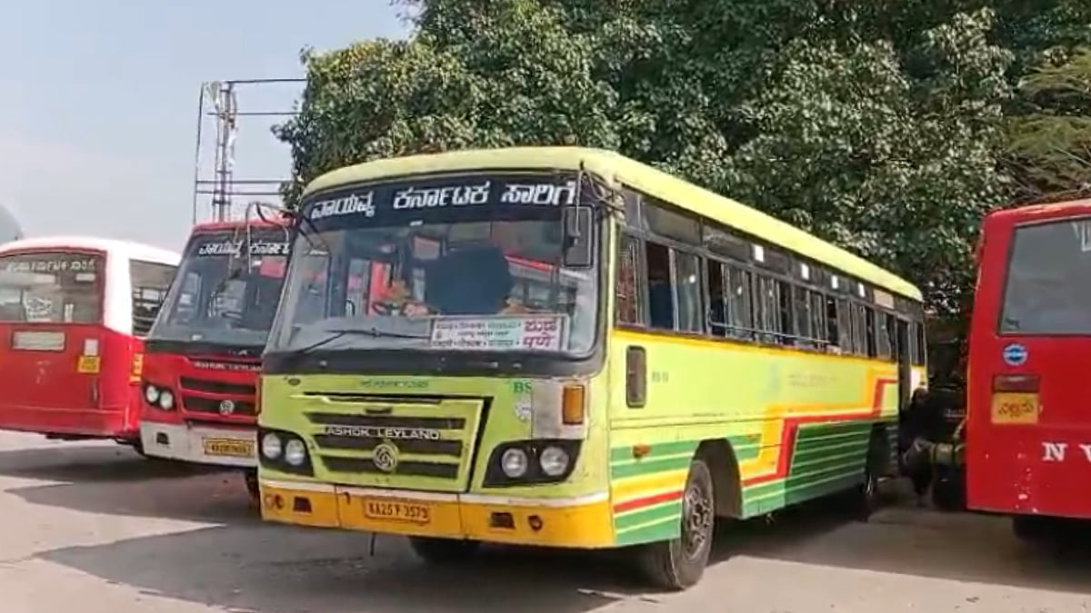 ಶಿವಸೇನಾ ಕಾರ್ಯಕರ್ತರ ಪುಂಡಾಟಿಕೆ: ಮಹಾರಾಷ್ಟ್ರಕ್ಕೆ  ಬಸ್ ಸಂಚಾರ ಬಂದ್