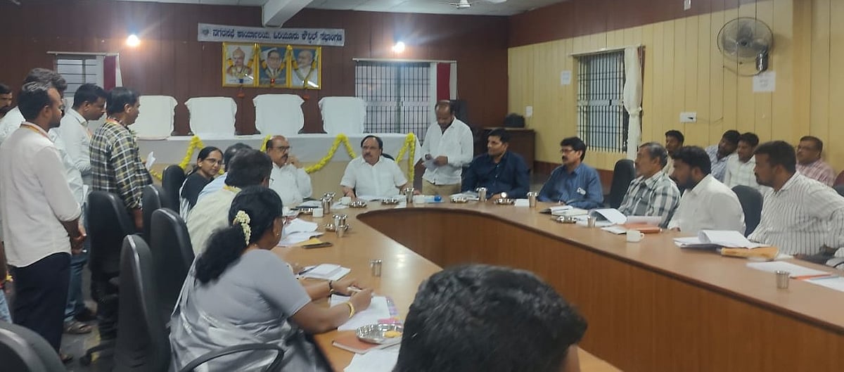 ಹಿರಿಯೂರು‌| ನಿರ್ಲಕ್ಷ್ಯ ಕಂಡುಬಂದಲ್ಲಿ ಶಿಸ್ತು ಕ್ರಮ: ಸಚಿವ ಡಿ. ಸುಧಾಕರ್