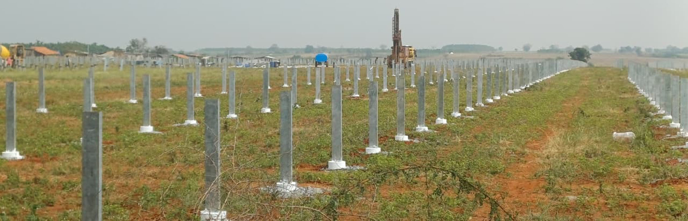 ಸಂತೇಬೆನ್ನೂರು ಸಮೀಪದ ಹಿರೇಕೋಗಲೂರಿನಲ್ಲಿ ಸೌರ ವಿದ್ಯುತ್‌ ಉತ್ಪಾದನಾ ಘಟಕ ಕಾಮಗಾರಿ ಪ್ರಗತಿಯಲ್ಲಿದೆ