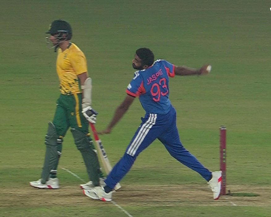 ವಿವಾದದ ಸುಳಿಯಲ್ಲಿ ಬೂಮ್ರಾ 100ನೇ ವಿಕೆಟ್‌: ಮೈದಾನದಲ್ಲಿ ನಿಜಕ್ಕೂ ಆಗಿದ್ದೇನು ? 