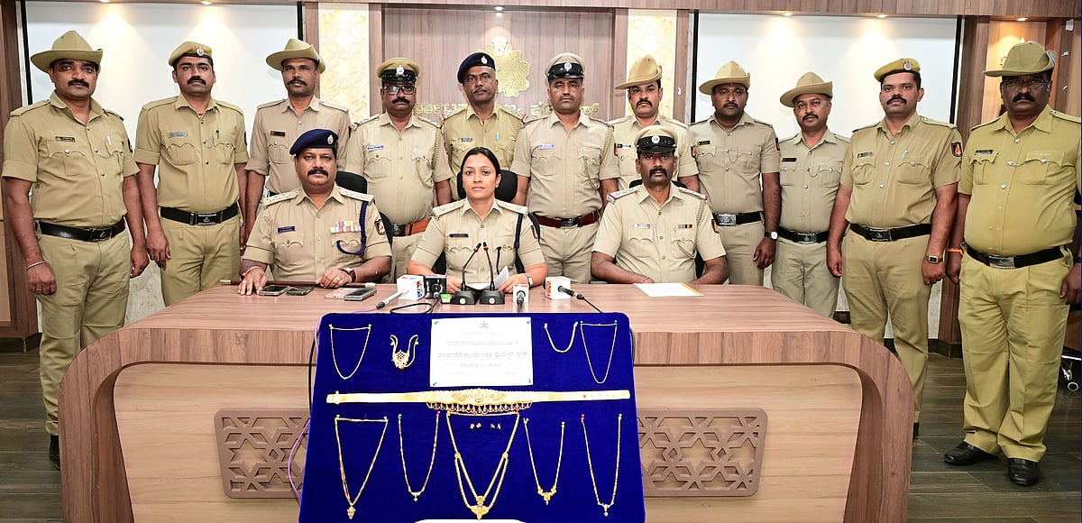 ₹ 51 ಲಕ್ಷ ಮೌಲ್ಯದ ಚಿನ್ನಾಭರಣ ವಶ