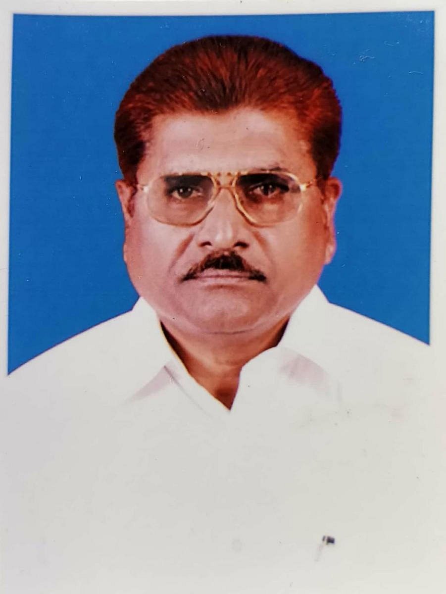 ವೈದ್ಯಕೀಯ ಕಾಲೇಜು: ಲಪೂಟ ಯಾರು? - ಯತ್ನಾಳ ವಿರುದ್ಧ ಗಣಿಹಾರ ವಾಗ್ದಾಳಿ