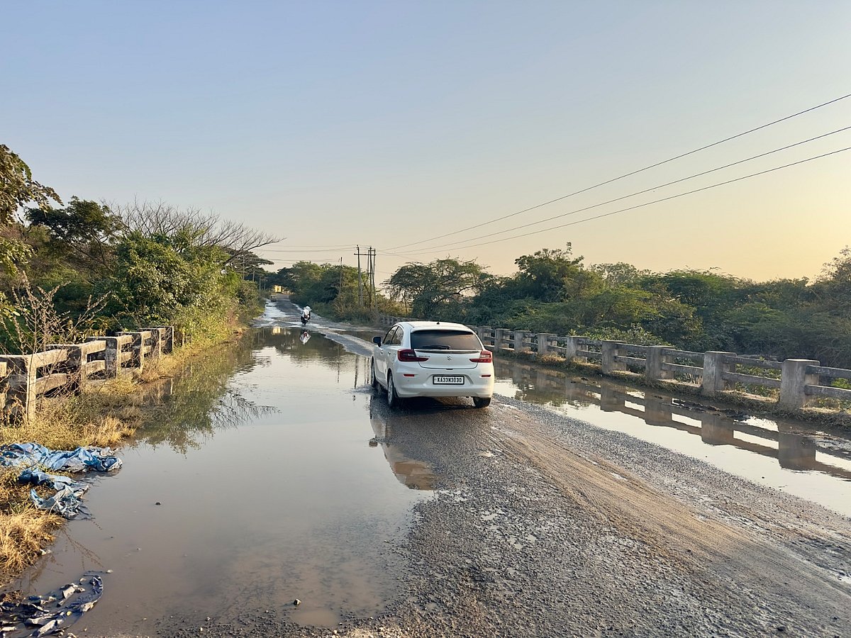 ಯರಗೋಳ | ಸೇತುವೆ ಮೇಲೆ ನೀರು: ಹಾನಿಯಾಗುವ ಆತಂಕ