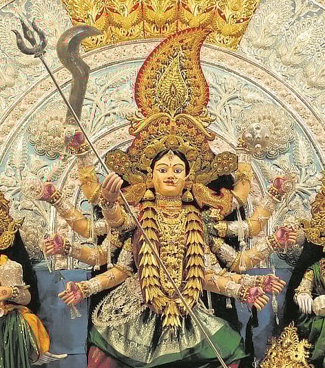 ದುರ್ಗೆಯ ಆಯುಧಗಳು: ಪ್ರತಿಯೊಂದಕ್ಕೂ ಇರುವ ಅರ್ಥ ತಿಳಿಯಿರಿ