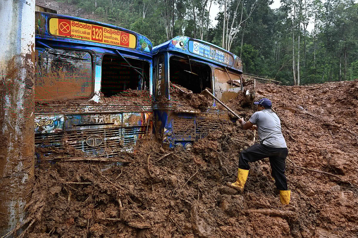 Indonesia flood: ಇಂಡೊನೇಷ್ಯಾ ವಿನಾಶಕಾರಿ ಪ್ರವಾಹ- ಸಾವಿರ ದಾಟಿದ ಸಾವಿನ ಸಂಖ್ಯೆ