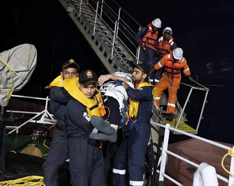 ಉಕ್ರೇನ್‌ ಪ್ರಜೆಗೆ ಹೃದಯಾಘಾತ: ನೆರವಿನ ಹಸ್ತ ಚಾಚಿದ ಭಾರತೀಯ ಕರಾವಳಿ ರಕ್ಷಣಾ ಪಡೆ