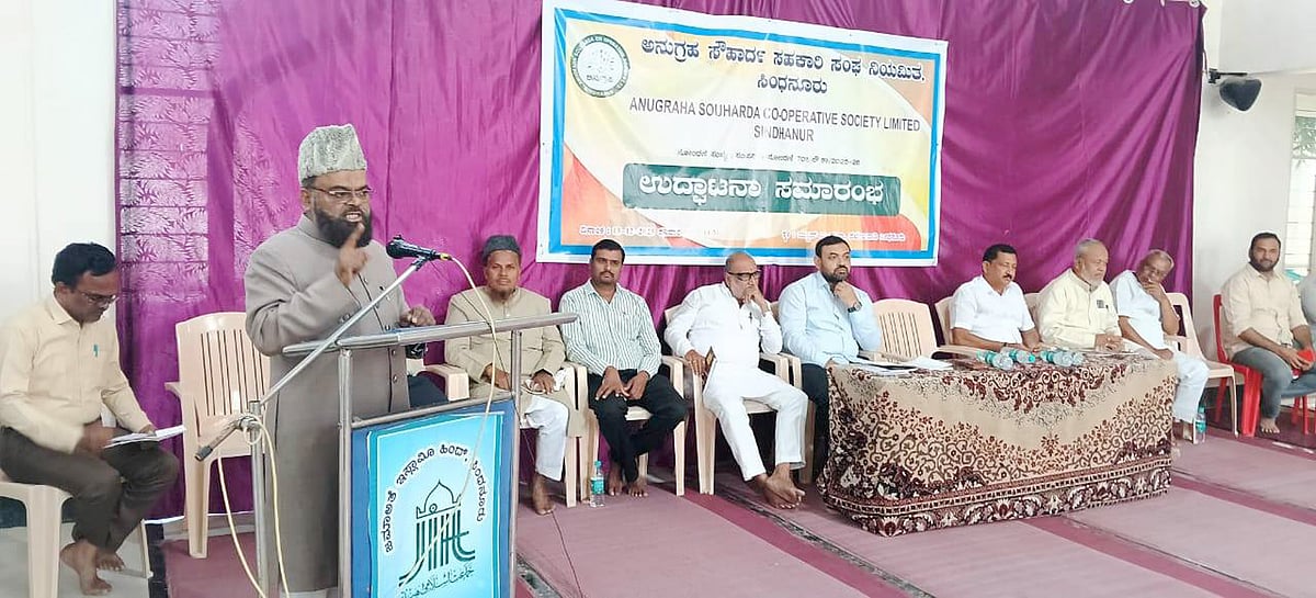 ಬೀದಿ ವ್ಯಾಪಾರಸ್ಥರನ್ನು ಆರ್ಥಿಕವಾಗಿ ಸದೃಢರನ್ನಾಗಿಸಿ: ಬಸನಗೌಡ ಬಾದರ್ಲಿ