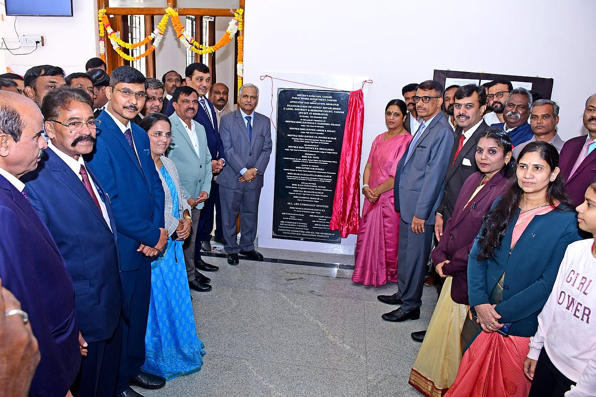 ಕಕ್ಷಿದಾರರಿಗೆ ನ್ಯಾಯ ದೊರಕಿಸಲು ಶ್ರಮಿಸಿ: ಹೆಚ್.ಟಿ.ನರೇಂದ್ರ ಪ್ರಸಾದ್