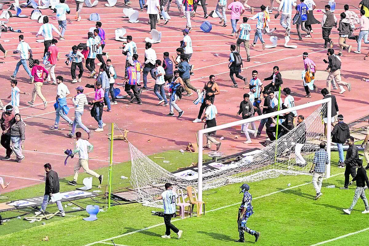 ಮೆಸ್ಸಿ ಕಾರ್ಯಕ್ರಮ ವೈಫಲ್ಯ: ಕ್ರೀಡಾಂಗಣಕ್ಕೆ ರಾಜ್ಯಪಾಲರಿಗೆ ಪ್ರವೇಶ ನಿರಾಕರಣೆ