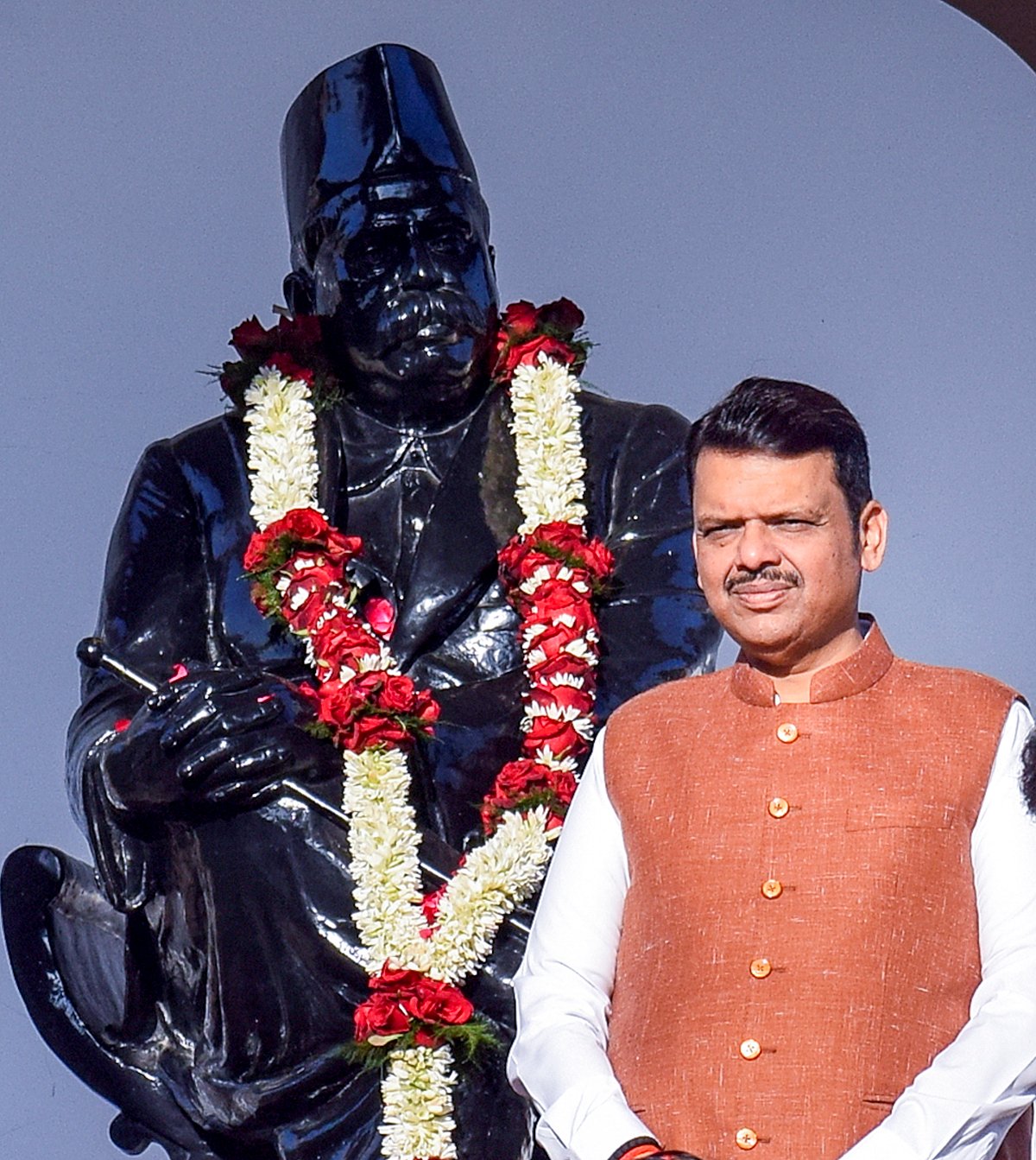 ಹೆಡ್ಗೇವಾರ್‌ ಸ್ಮಾರಕಕ್ಕೆ ಫಡಣವೀಸ್‌, ಶಿಂದೆ ಭೇಟಿ