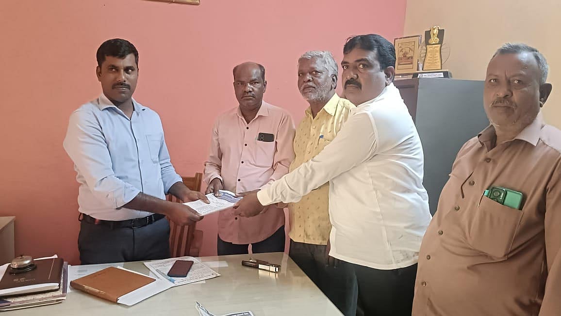 ಎಚ್.ಡಿ.ಕೋಟೆ: ಹಾಲುಗಡ ಹತ್ತಿರ ಬಾರ್ ತೆರೆಯಲು ಅನುಮತಿ ನೀಡಂದತೆ ಮನವಿ