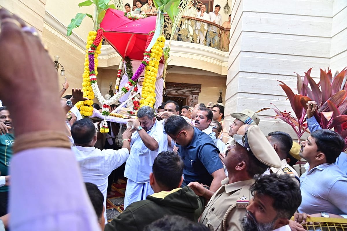 ಶಾಮನೂರು ಶಿವಶಂಕರಪ್ಪ ನಿಧನ: ಕಂಬನಿ ಮಿಡಿದ ಗಣ್ಯರು, ಮಠಾಧೀಶರು