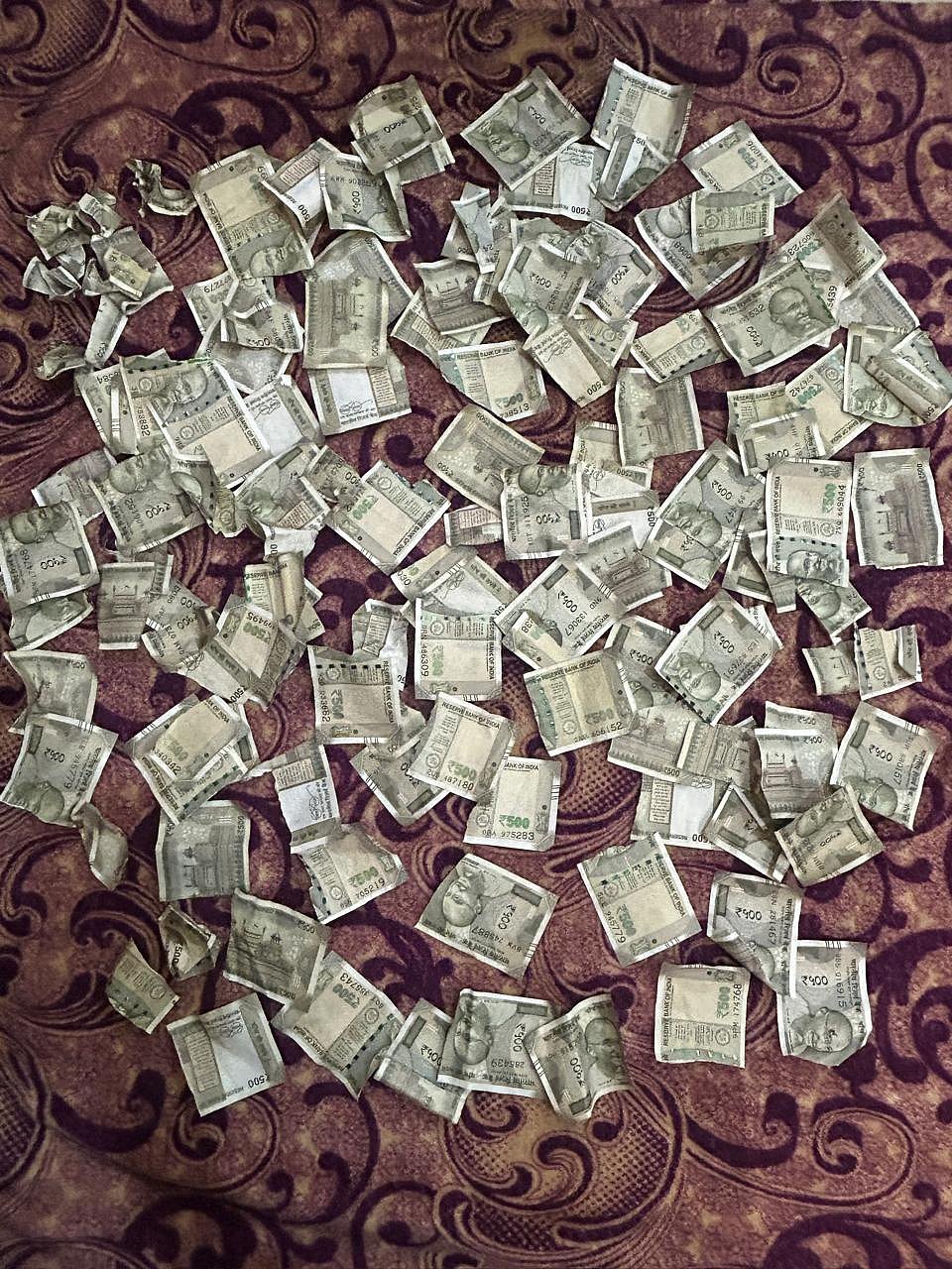 Lokayukta Raid: ನೋಟು ಹರಿದು ‘ಕಮೋಡ್‌’ಗೆ ಹಾಕಿದ!