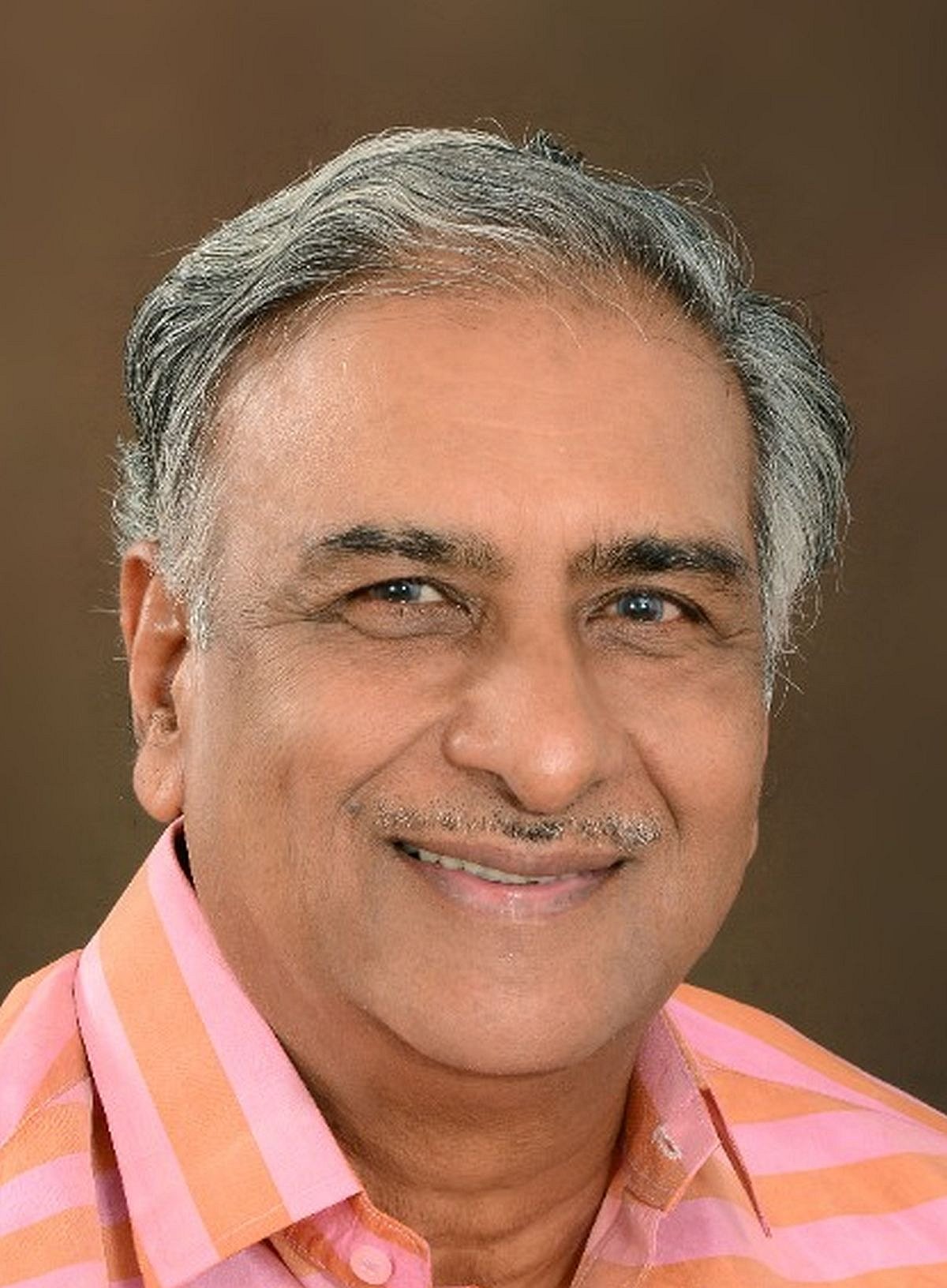 ಪ್ರೆಸ್‌ಕ್ಲಬ್ ವಿಶೇಷ ಪ್ರಶಸ್ತಿ ಪ್ರದಾನ: ಆತ್ಮಸಾಕ್ಷಿಯಂತೆ ಕೆಲಸ ಮಾಡಿ; ಹೊರಟ್ಟಿ 