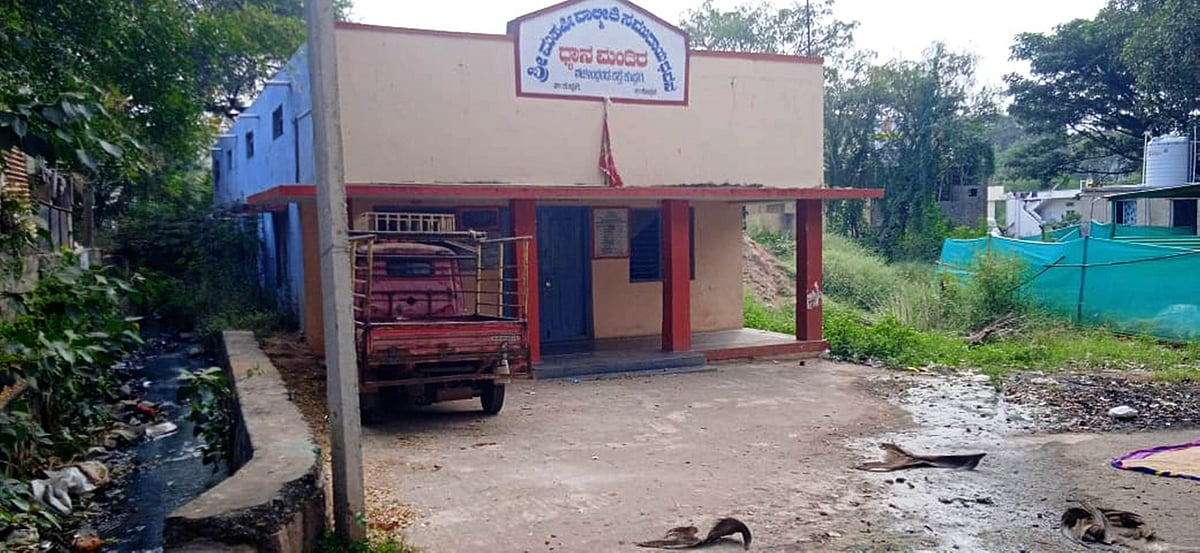 ಕೊಪ್ಪಳ: ‘ಧ್ಯಾನ ಮಂದಿರ’ದ ಸುತ್ತ ಅದ್ವಾನ