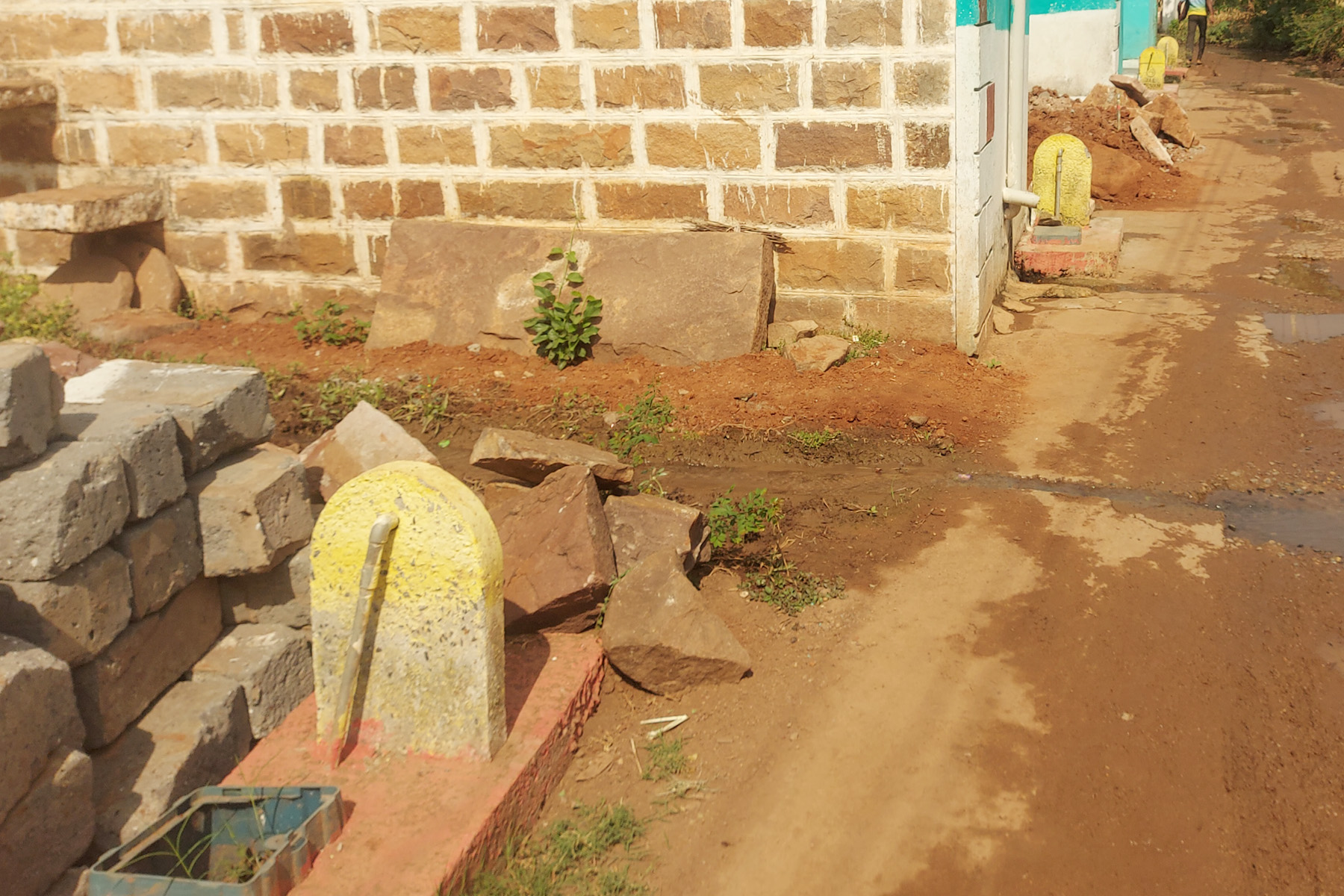 ಬಾದಾಮಿ ಸಮೀಪದ ಆಡಗಲ್ ಗ್ರಾಮದಲ್ಲಿ ಜೆಜೆಎಂ ಯೋಜನೆಯಲ್ಲಿ ಬಾರದ ನೀರು