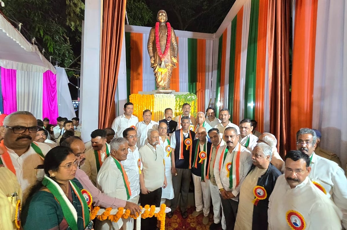 ಶಂಕರಾನಂದ ಬದುಕು ರಾಜಕಾರಣಿಗಳಿಗೆ ಮಾದರಿ: ಸತೀಶ ಜಾರಕಿಹೊಳಿ