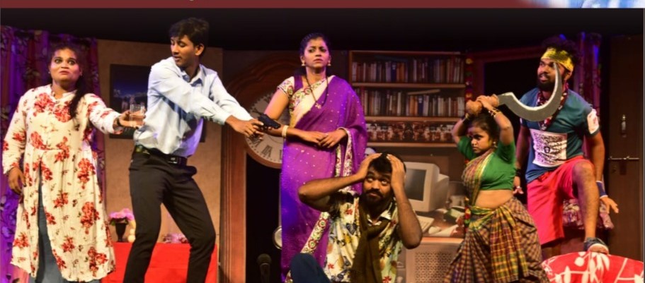 ‘ಸಂಸಾರದಲ್ಲಿ ಸನಿದಪ’ ನಾಟಕದ ದೃಶ್ಯ 