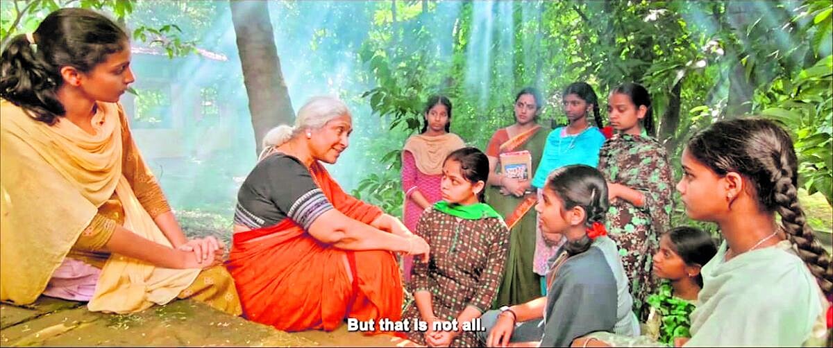 ಸಿನಿಮಾ ವಿಮರ್ಶೆ: ಅಧ್ಯಯನಕ್ಕೆ ಹೆಚ್ಚು ಆಪ್ತವಾದ ‘ಪದ್ಮಗಂಧಿ’