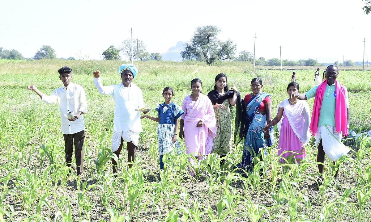 ಬೆಳೆಕೊಟ್ಟ ಭೂತಾಯಿಗೆ ‘ಚರಗ’ ಕೃತಜ್ಞತೆ