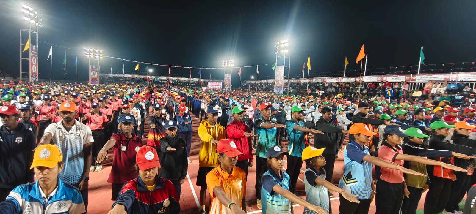 ತಿಪಟೂರಿನಲ್ಲಿ ನಡೆದ ಕೊಕ್ಕೊ ಪಂದ್ಯಾವಳಿಯಲ್ಲಿ ಕ್ರೀಡಾಪಟುಗಳಿಂದ ಕ್ರೀಡಾ ಪ್ರತಿಜ್ಞಾ ವಿಧಿ ಸ್ವೀಕಾರ