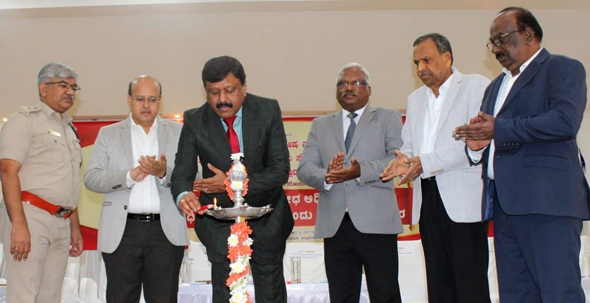 ಸರ್ಕಾರಿ ಭೂಮಿ ಉಳಿಯಲು ಭೂ ಕಬಳಿಕೆ ತಪ್ಪಿಸಿ: ಎನ್.ಎಸ್. ಪಾಟೀಲ ಸೂಚನೆ