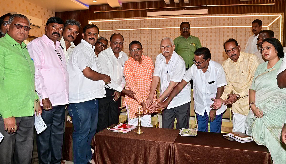 ಕೇಂದ್ರಕ್ಕೆ ಸರ್ವಪಕ್ಷ ನಿಯೋಗ ಕರೆದೊಯ್ಯಲಿ: ವಿ.ಎಸ್‌. ಉಗ್ರಪ್ಪ ಆಗ್ರಹ