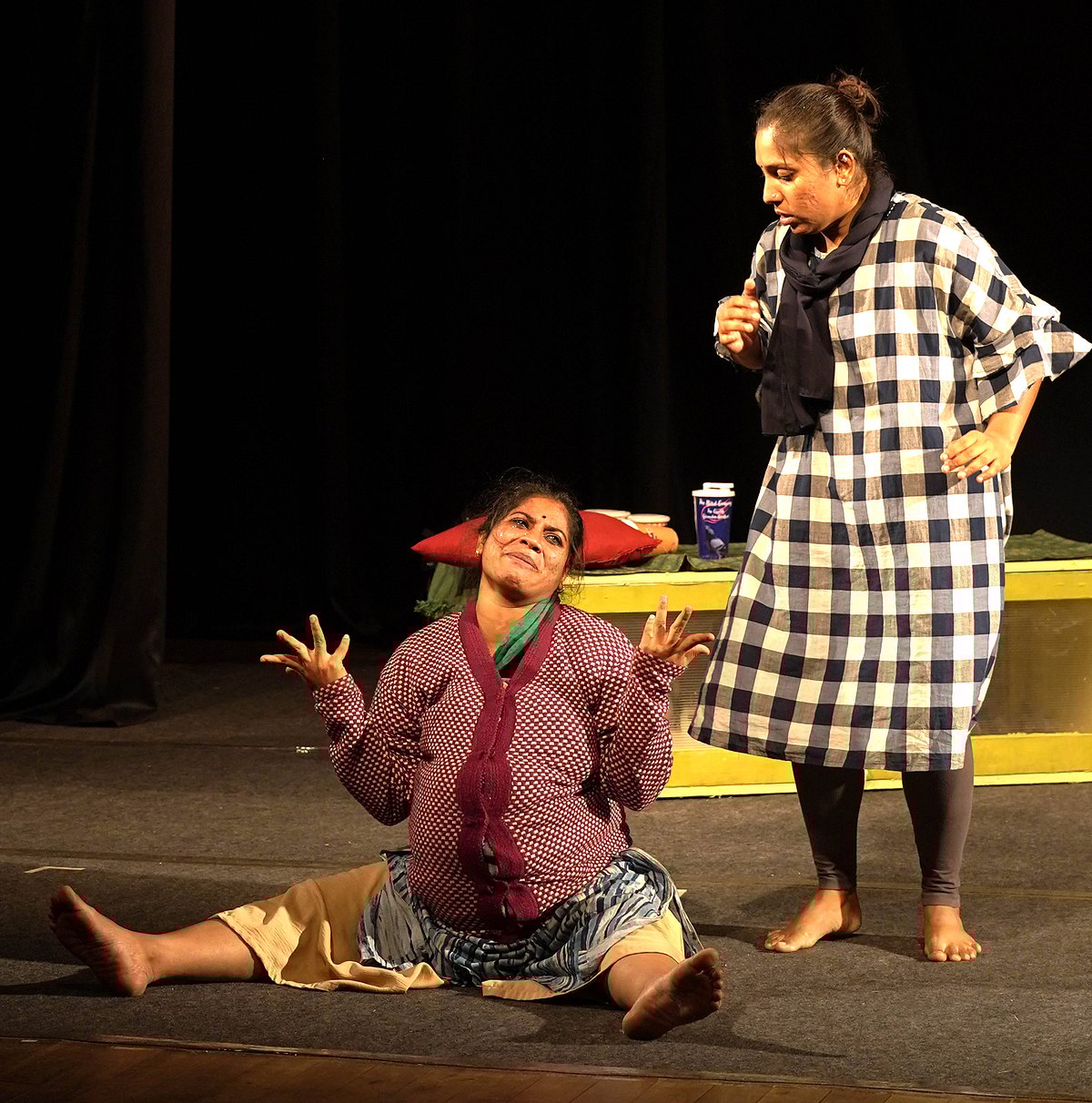 ನಿರಂತರ ರಂಗ ಉತ್ಸವಕ್ಕೆ ತೆರೆ: ಗಮನ ಸೆಳೆದ ‘ಕೊಡಲ್ಲ ಅಂದ್ರೆ ಕೊಡಲ್ಲ‘ ನಾಟಕ