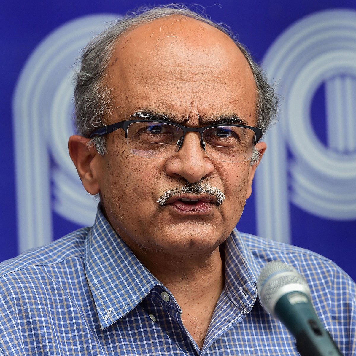 ಕೇಂದ್ರ ಸರ್ಕಾರವು ನರೇಗಾ ಯೋಜನೆಯನ್ನು ನಿಜಾರ್ಥದಲ್ಲಿ ಮುಗಿಸಿದೆ: ಪ್ರಶಾಂತ್ ಭೂಷಣ್