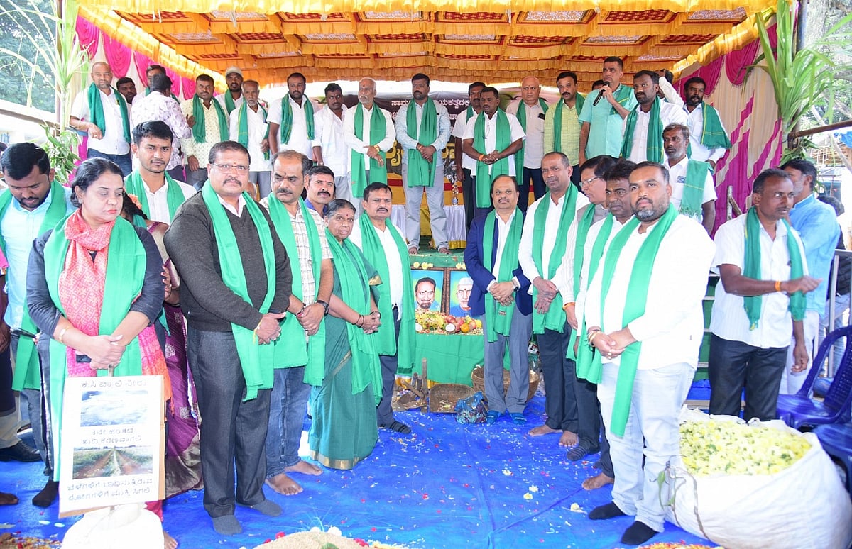 ಕಾರಿಡಾರ್‌ಗೆ ಭೂಮಿ ಕಳೆದುಕೊಂಡವರಿಗೆ ಹೆಚ್ಚುವರಿ ಪರಿಹಾರಕ್ಕೆ ಯತ್ನ: ಡಿ.ಸಿ