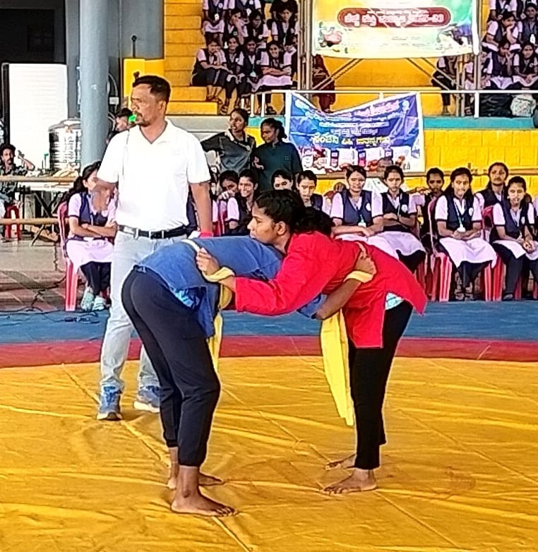 ಬೆಲ್ಟ್‌ ಕುಸ್ತಿ ಟೂರ್ನಿ ನಡೆಯಿತು